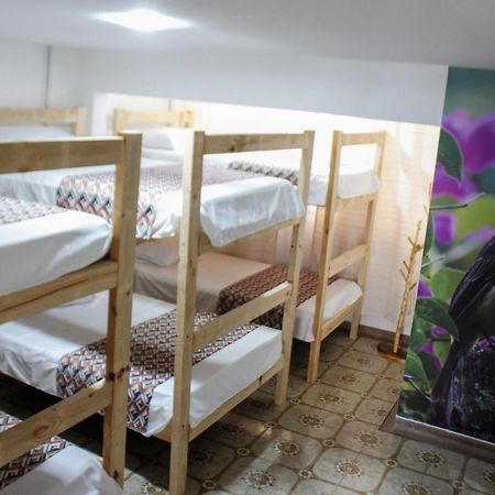 La Otra Mitad Hostel Armenia  Exterior foto